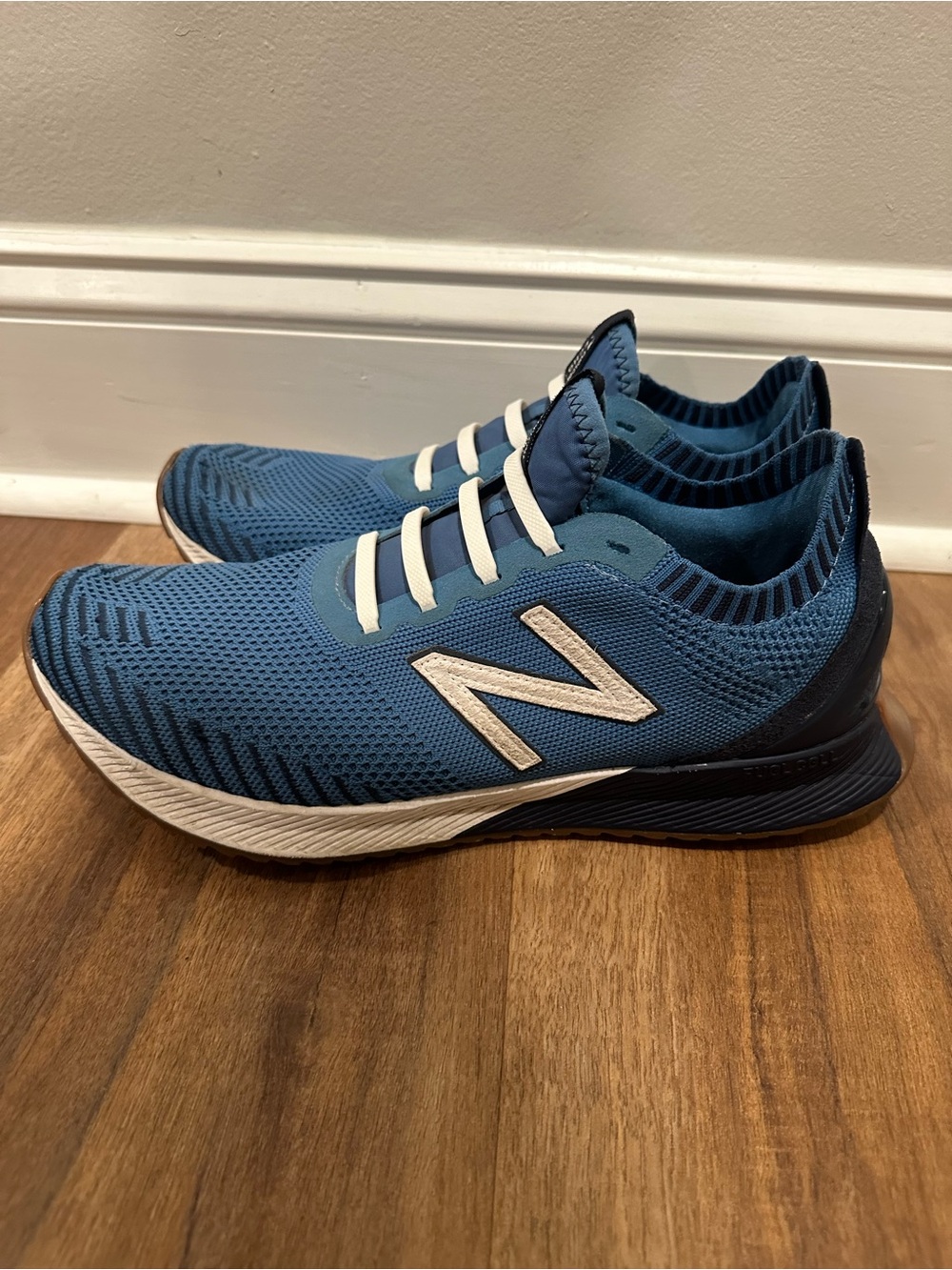 New Balance Men's Fuel Cell Echo Running Shoes